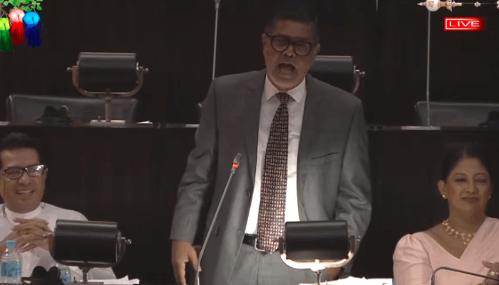 “காலை இருந்த டாலர் மதிப்பு பிற்பகலில் இல்லை” – நாடாளுமன்றத்தை அதிரவைத்த முஜிபுர் ரஹ்மானின் நாணய விவாத உரை
