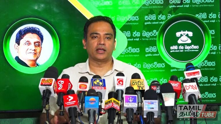 நீதித்துறையை அரசியலமைப்பிற்குள் முடக்க அரசாங்கம் முயற்சி: ஹர்ஷன ராஜகருணா குற்றச்சாட்டு