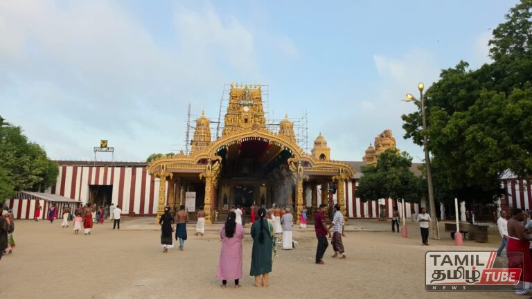 நல்லூர் ஸ்ரீ கந்தசுவாமி தேவஸ்தான இராஜகோபுர புனருத்தாரண கலசாபிஷேகம்