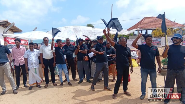 அமைதியை இழந்த பலாலி மக்கள் வீதிக்கிறங்கிப் போராட்டம் – பலாலியில் குழப்பம்!